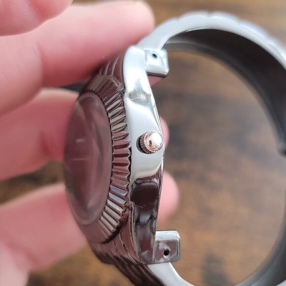 Vintage Watches Vivani Black Dial Roman Numeral Quartz Ladies Watch Japan Movt - Picture 8 of 10